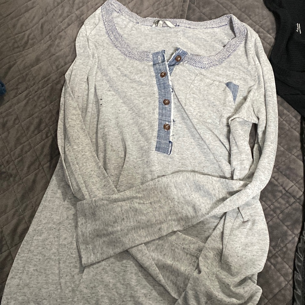 BKE long sleeved distressed shirt